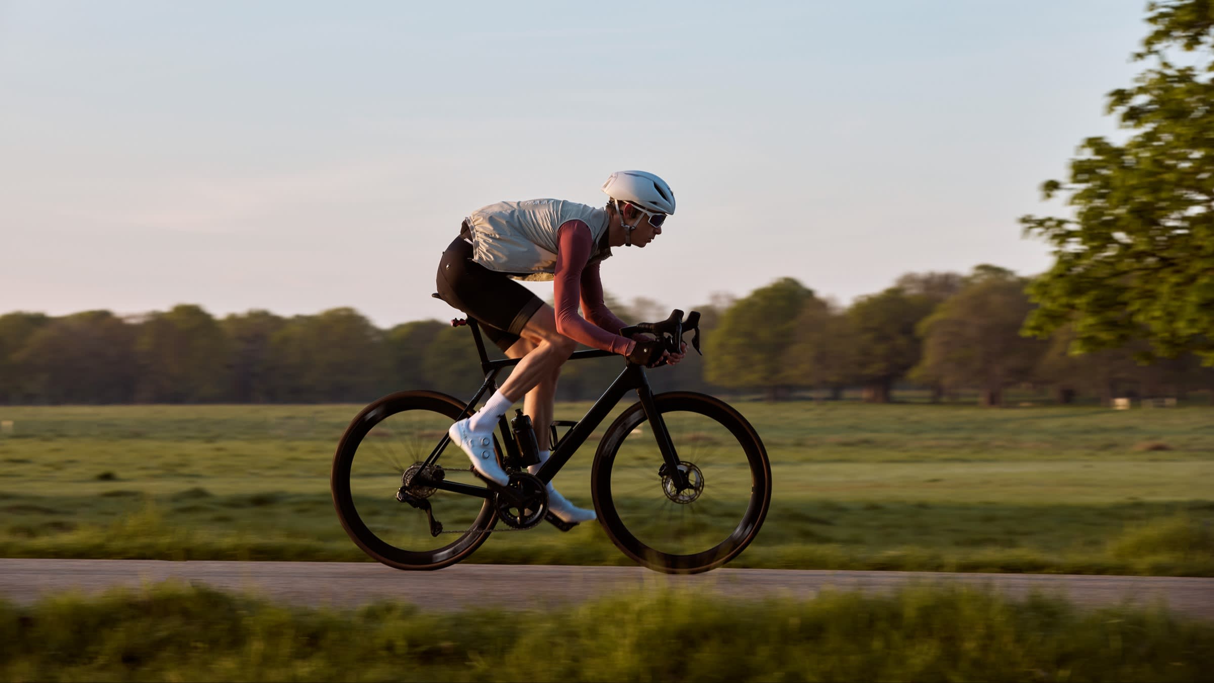 Fergus Scholes rides in Richmond Park